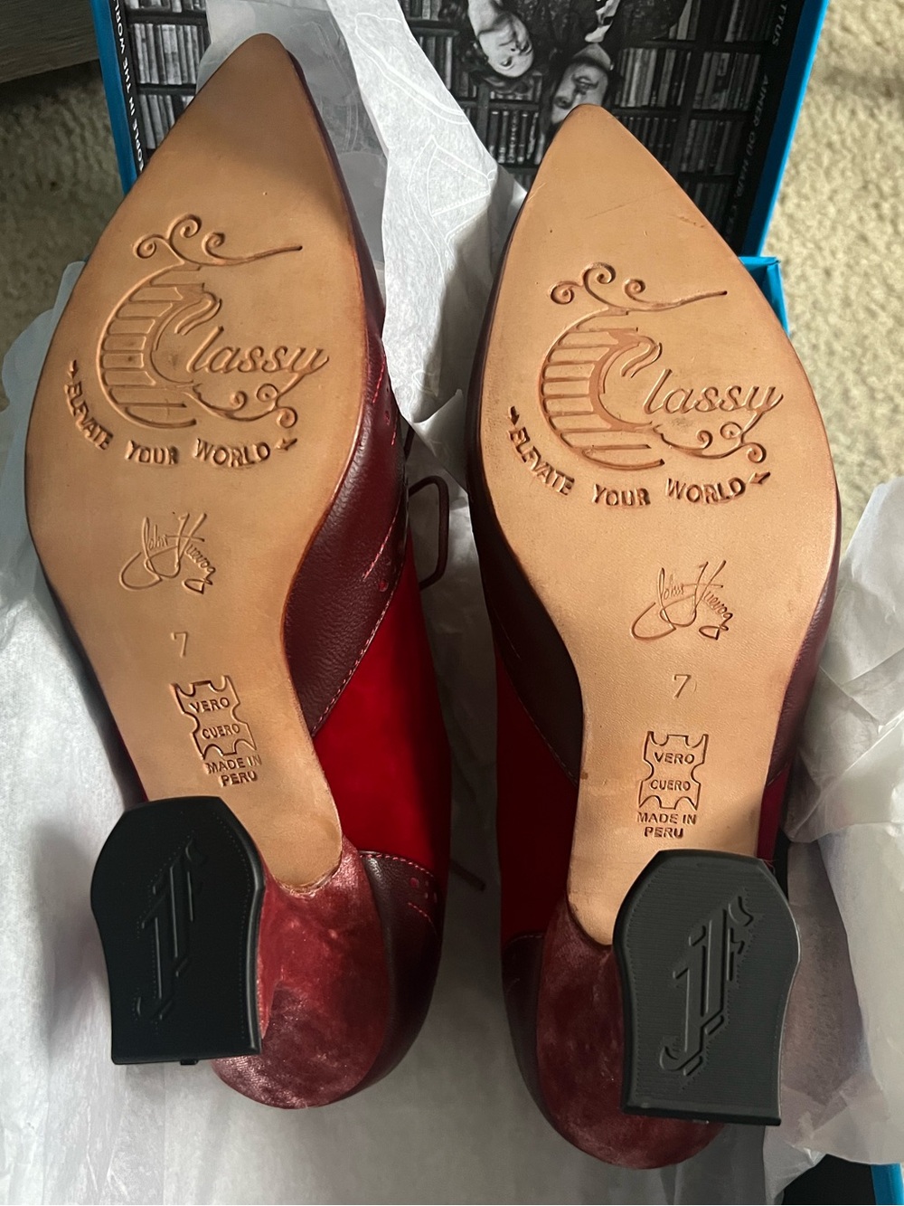 BNIB John Fluevog Classy Nora - Picture 3 of 3